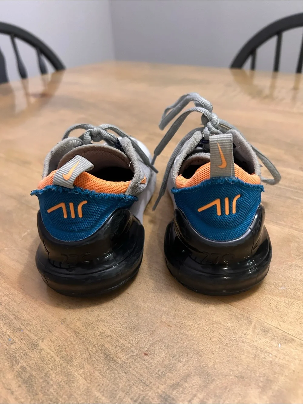 Nike Kids AirMax 270 Sneakers in Grey, Orange & Blue - Picture 2 of 6
